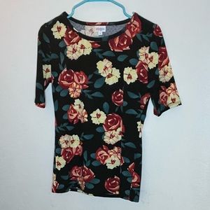 Lularoe top size s